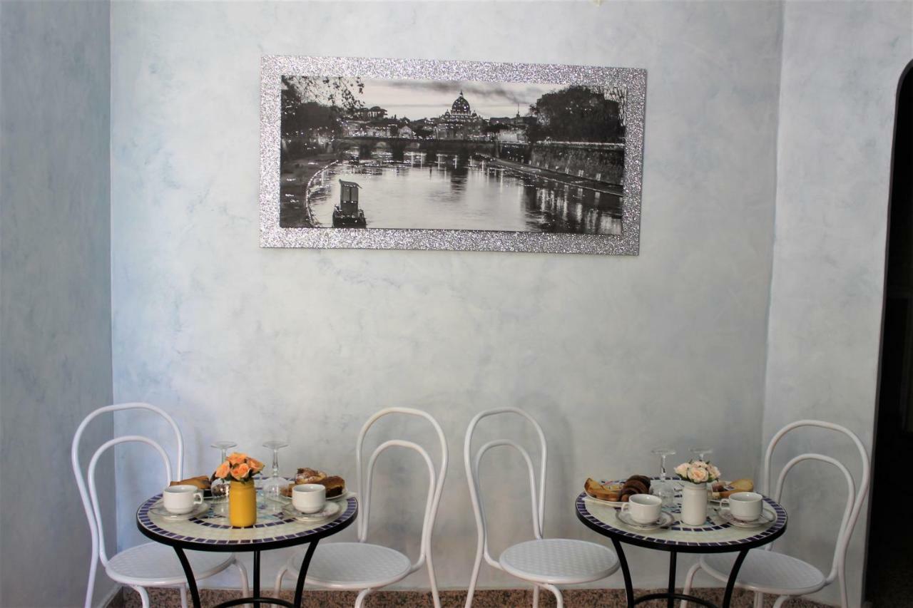 San Peter'S Golden Rooms โรม ภายนอก รูปภาพ